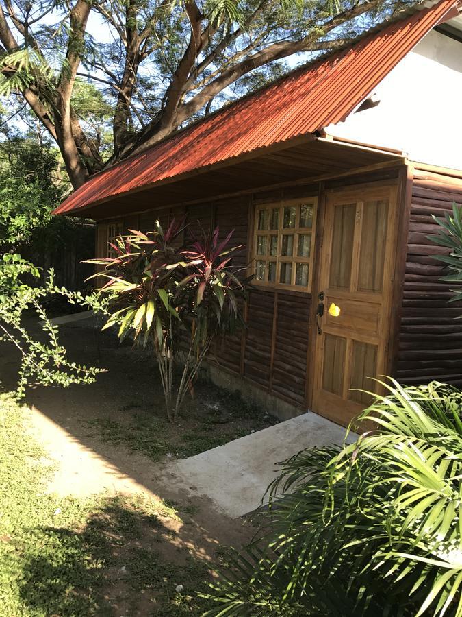 Hotel Cabanas La Teca Liberia Buitenkant foto